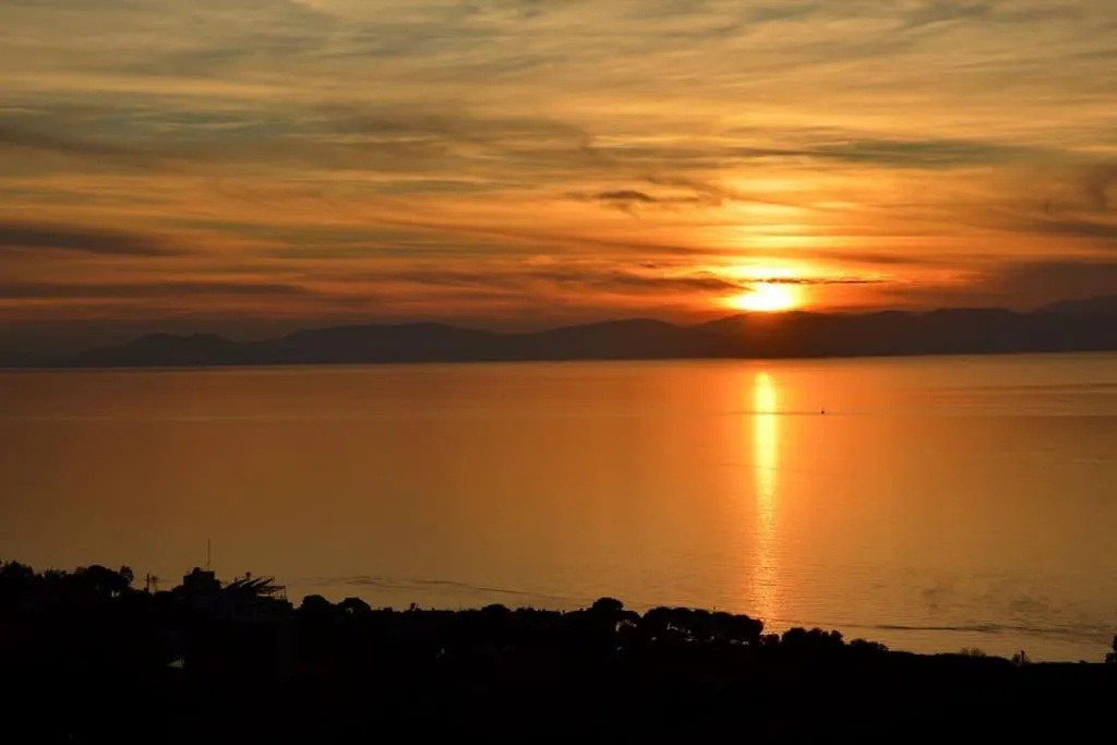 Villa 6 Oda1 Salon Muhtesem Deniz Manzarali Kusadasi