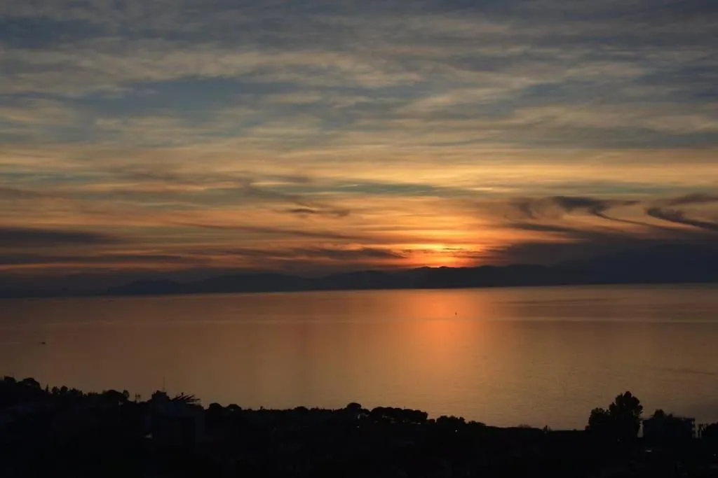 Villa 6 Oda1 Salon Muhtesem Deniz Manzarali Kusadasi