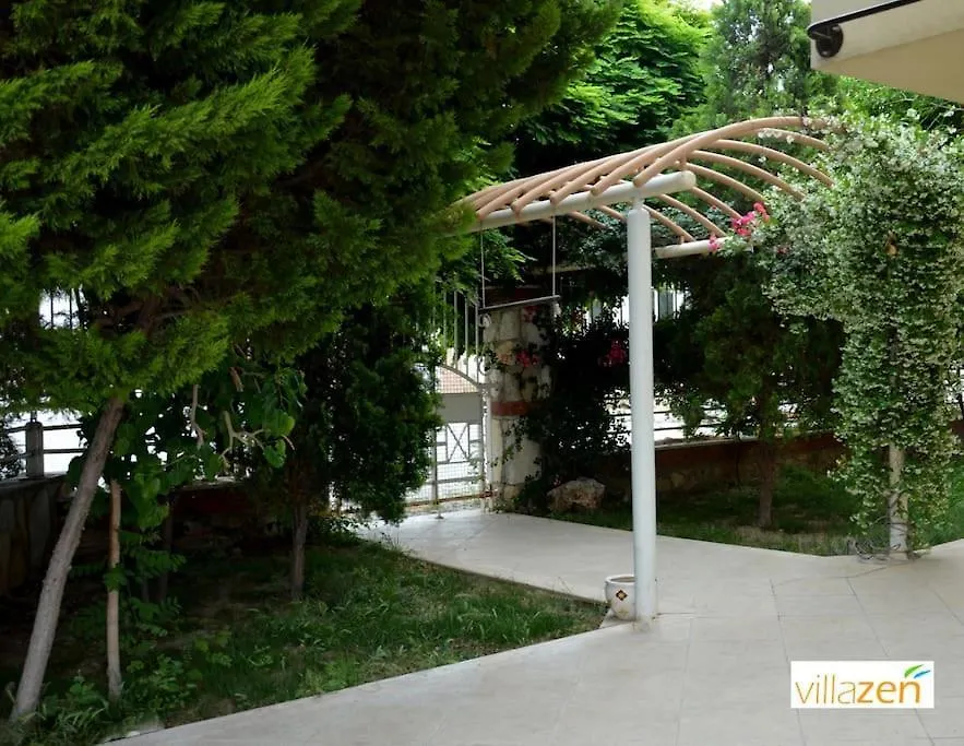 Kusadasi Muhtesem Deniz Manzarali Villa 6+1