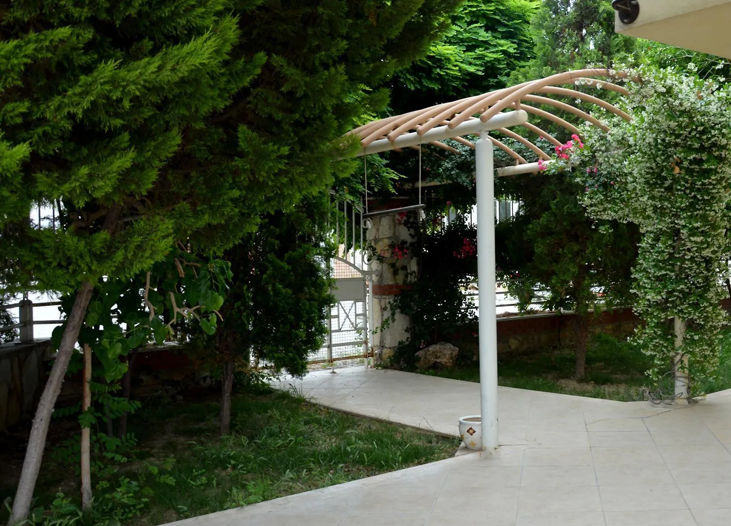 Kusadasi Muhtesem Deniz Manzarali Villa 6+1